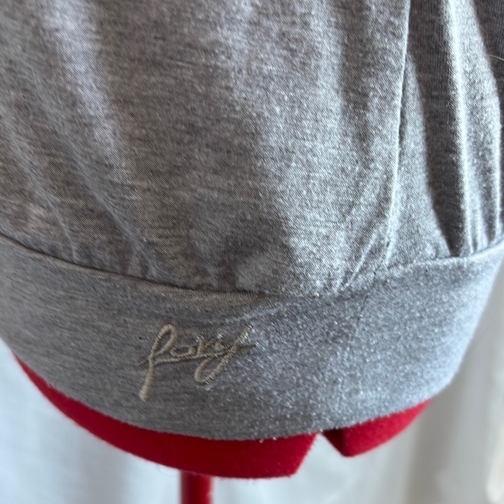 Foxy Jeans Gray Short Sleeve Sequin V Neck Tee SM329 - Picture 5 of 6
